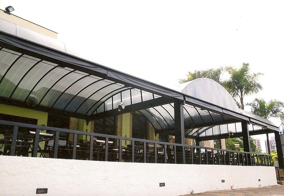 Toldos Delaura Toldos em São José do Rio Preto modelo cortina broco fixo articulado coberturas policarbonato lavagem de toldos e coberturas (14)